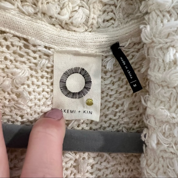 Akemi + Kin Anthropologie Fringe Knit Sweater Size Medium Cream - Picture 8 of 9